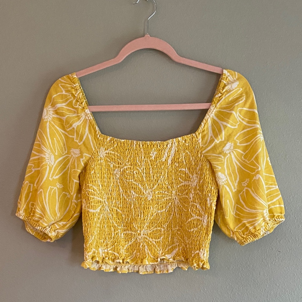 UT | Floral Blouse